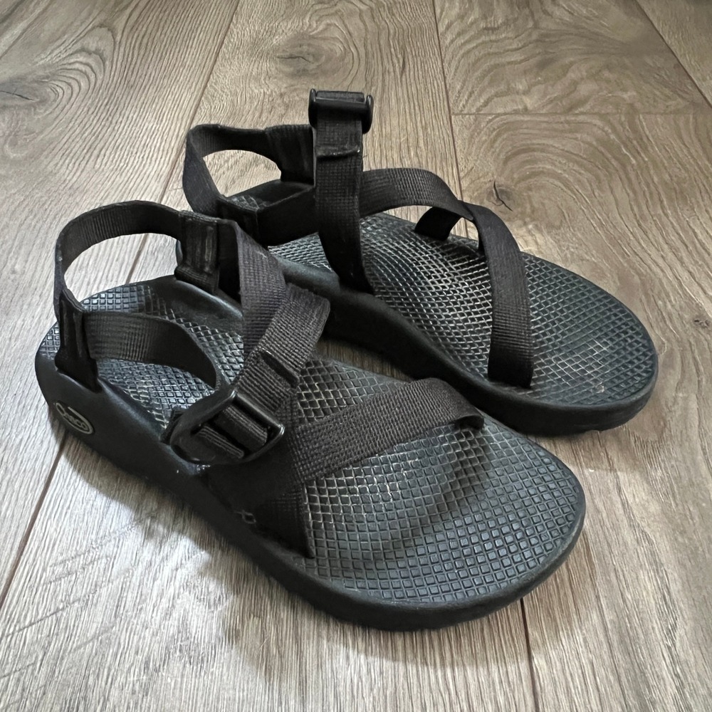 Chaco Z1 Classic Black Strappy Athletic Sport Hiking Sandals Womens 7 J105414